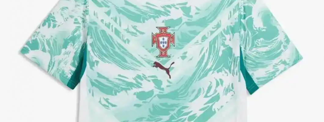 A Puma lançou o equipamento alternativo de Portugal