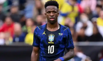 Má exibição de craque do Real Madrid pela seleção