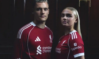 Vendas de camisolas principais do Liverpool disparam 700%